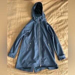 Athleta anorak style rain jacket